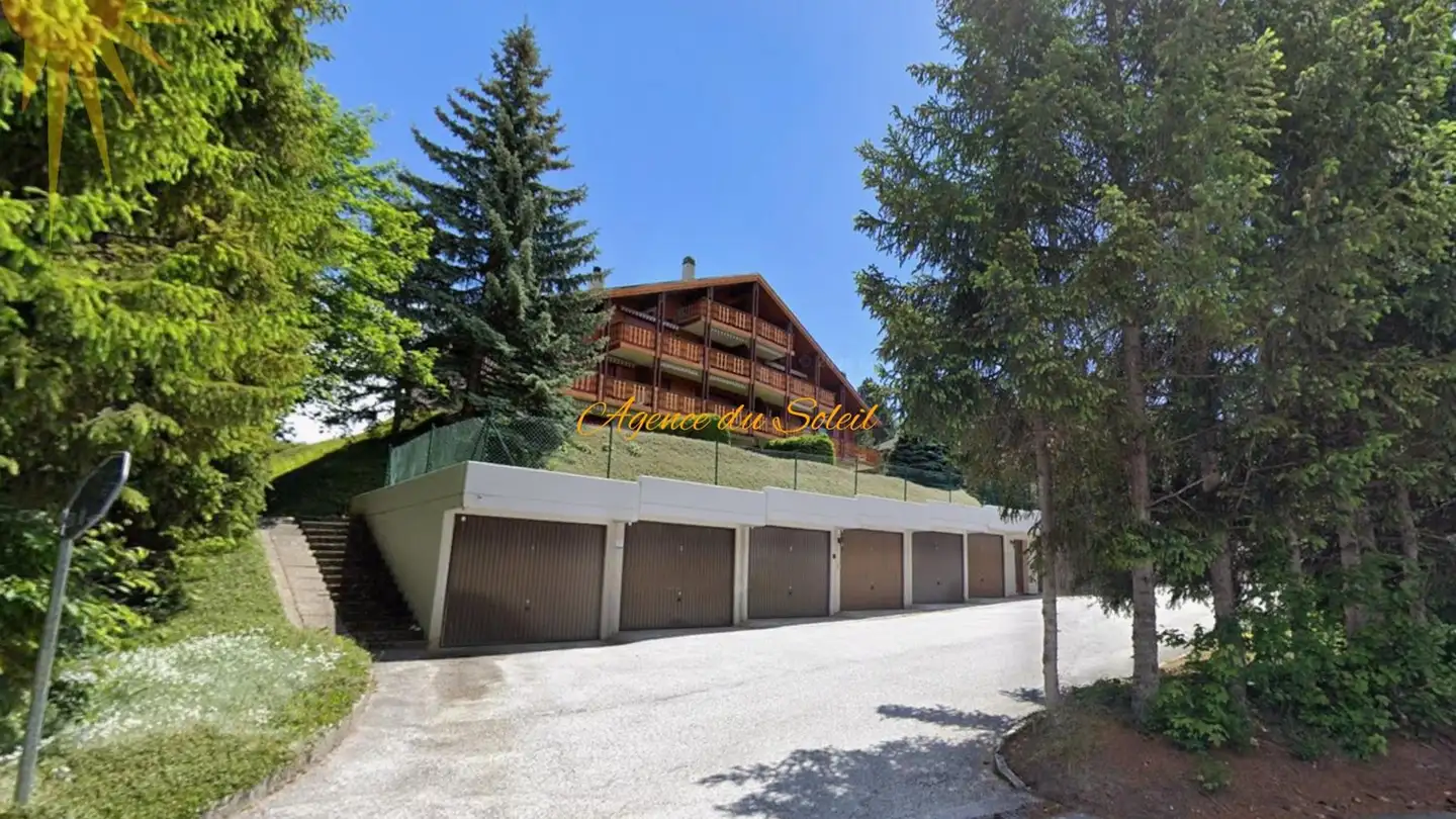Covered parking space for rent - 3963 Crans-Montana