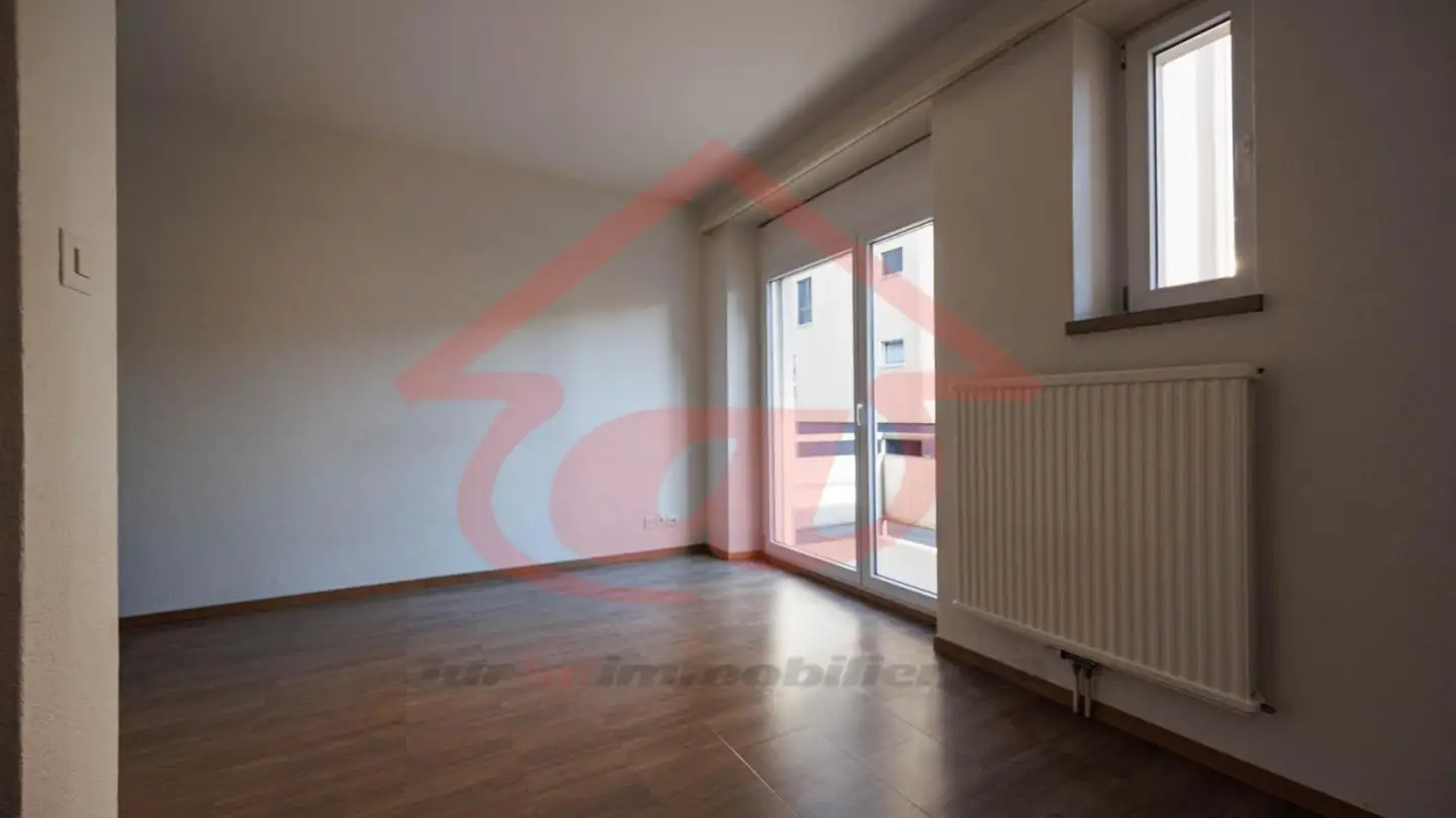 Commercial for rent - Chemin Des Places 2, 2800 Delémont - Photo 2