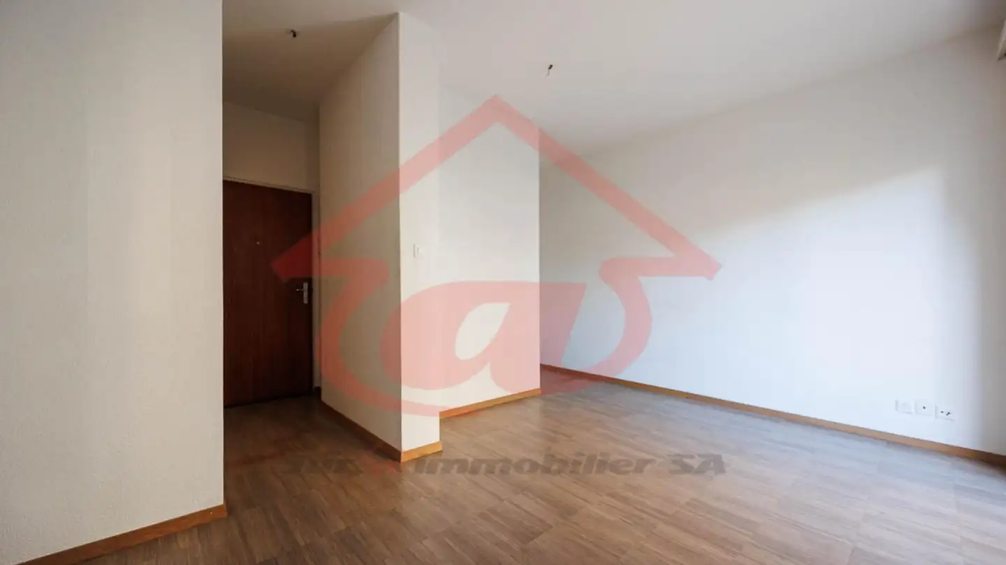 Commercial for rent - Chemin Des Places 2, 2800 Delémont - Photo 3