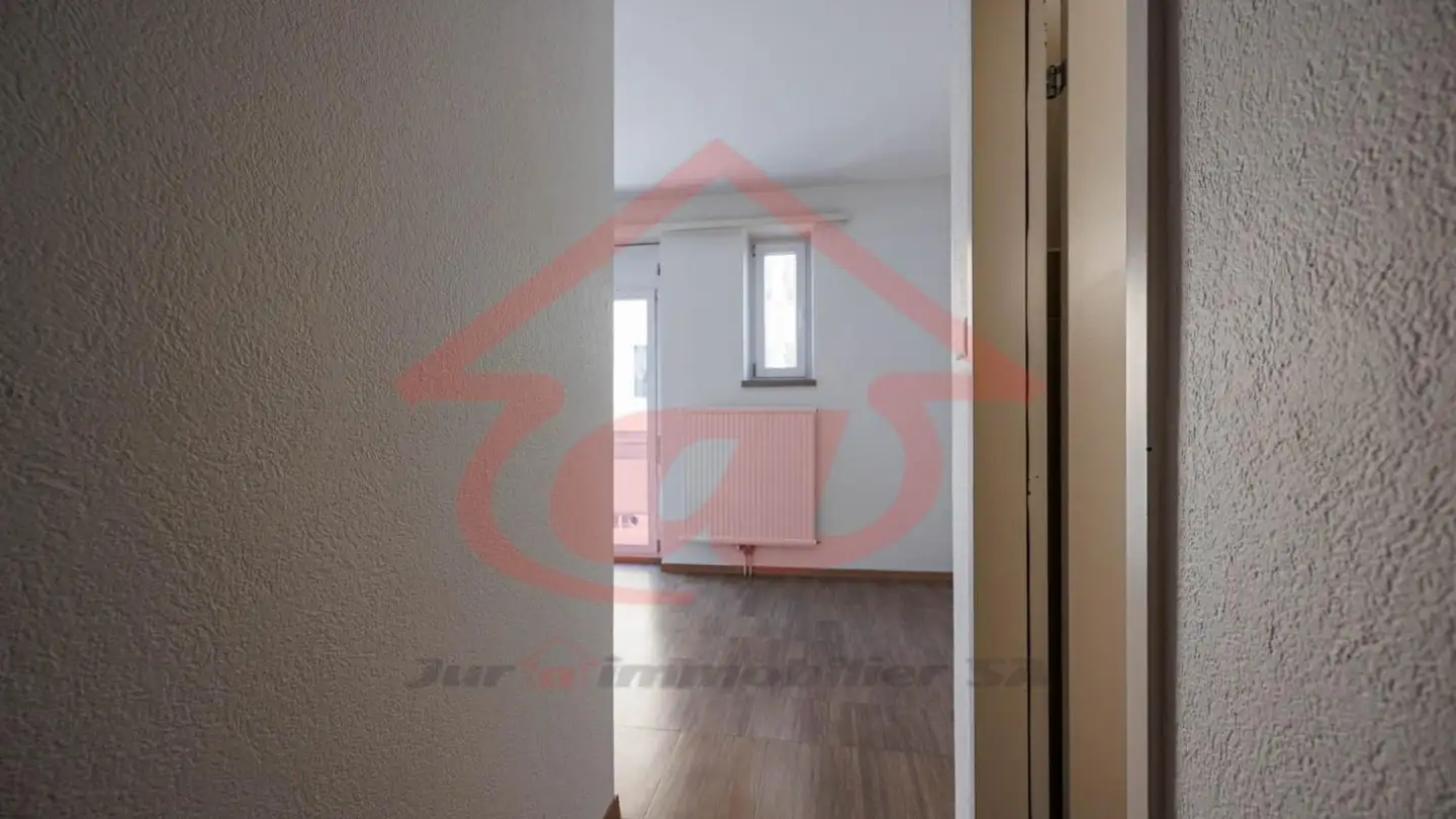 Commercial for rent - Chemin Des Places 2, 2800 Delémont - Photo 4