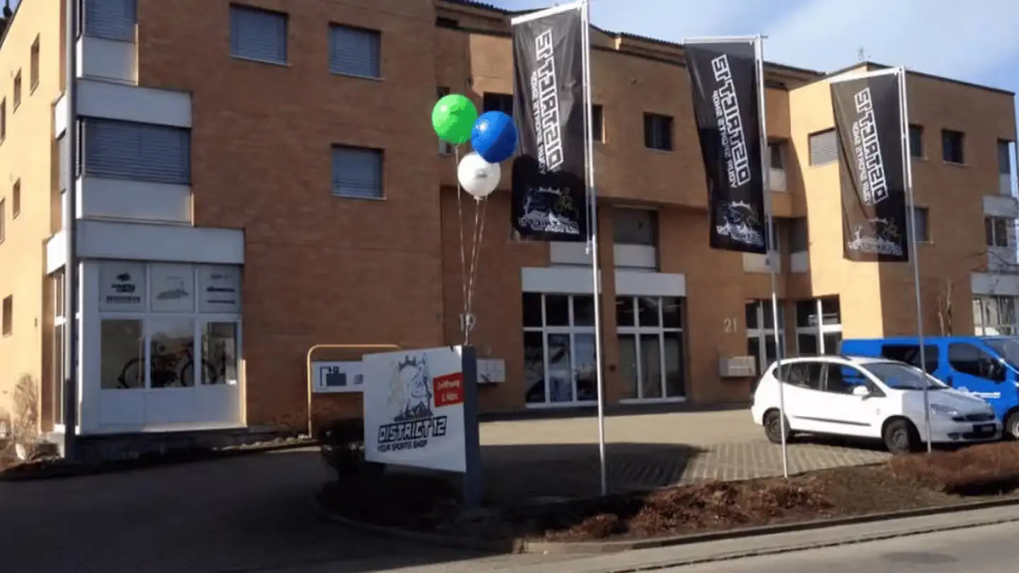 Commerciale in affitto - Aarauer Strasse 19, 5734 Reinach AG