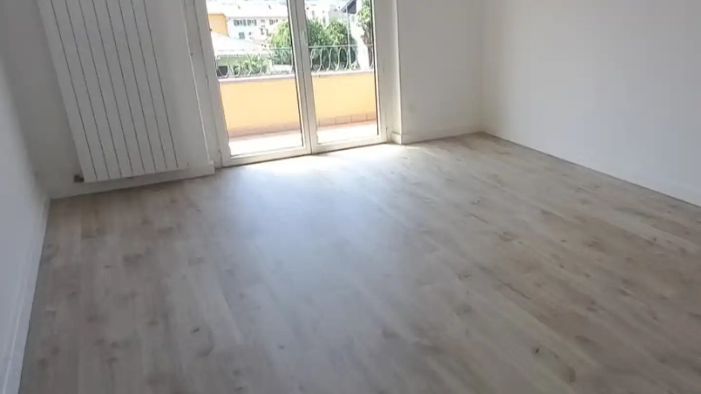 Apartment for rent - 6600 Muralto