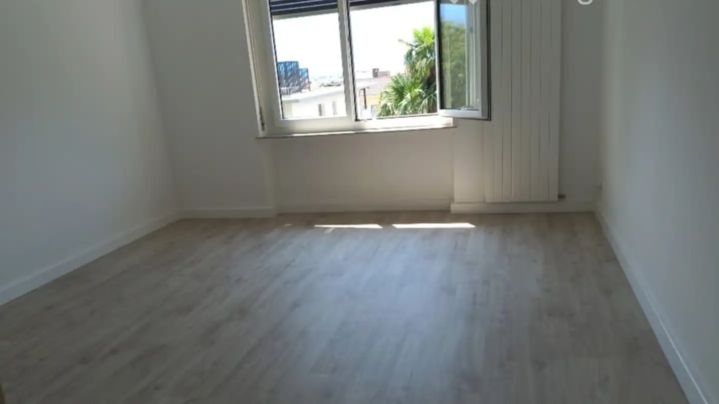 Apartment for rent - 6600 Muralto - Photo 2