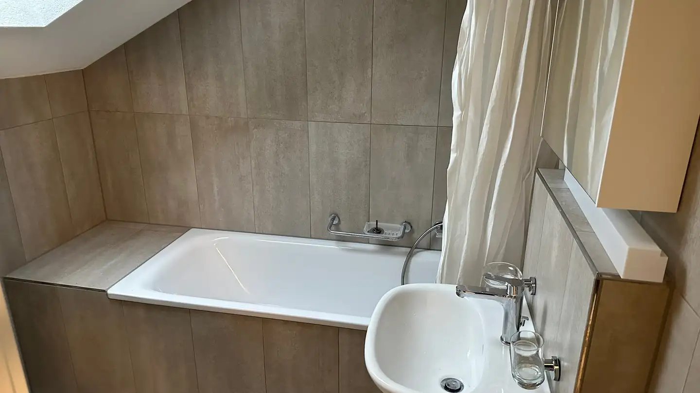 Attic flat for rent - Sagmattstrasse 18, 4710 Balsthal - Photo 2