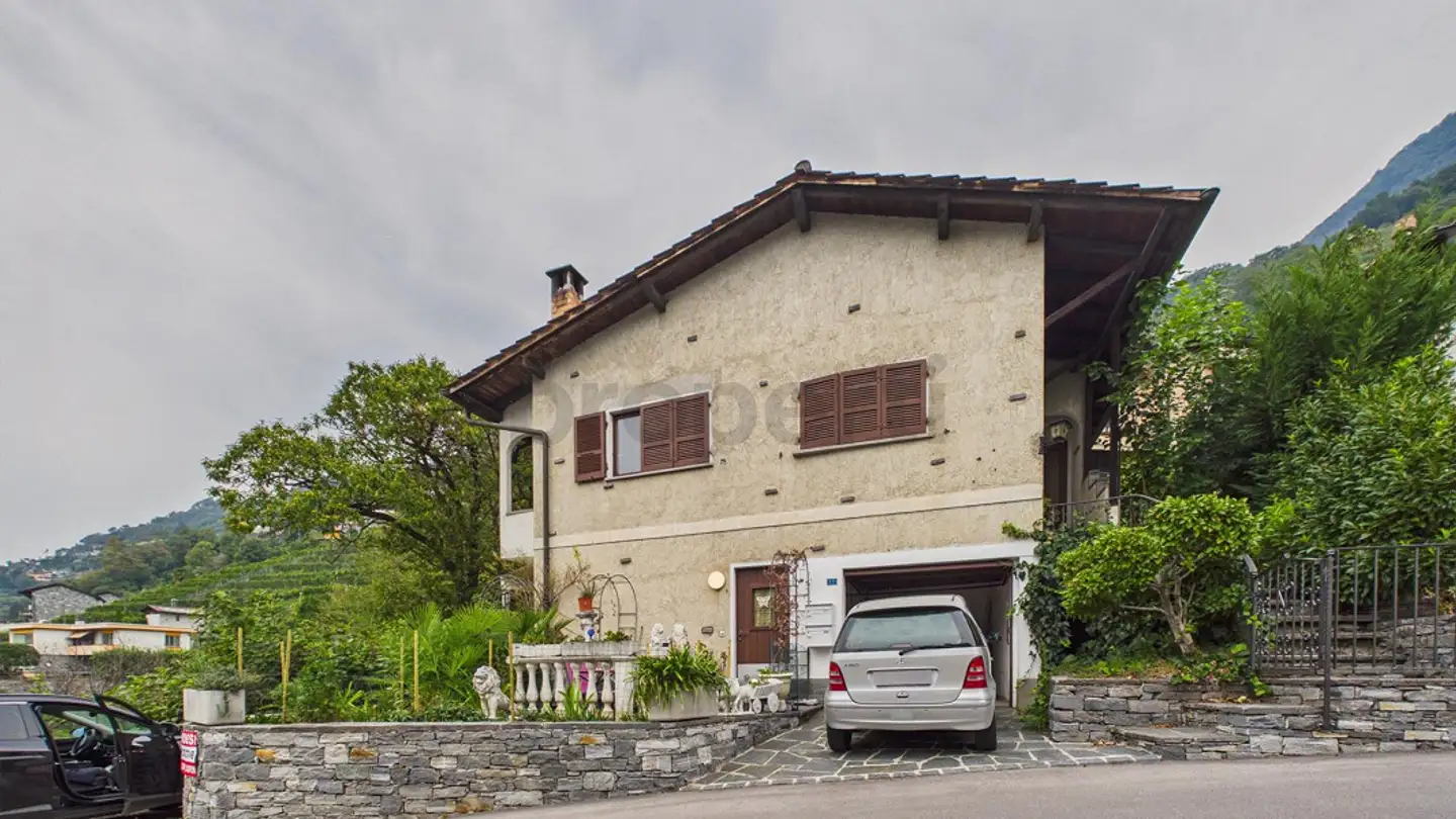 Casa bifamiliare in vendita - 6516 Cugnasco