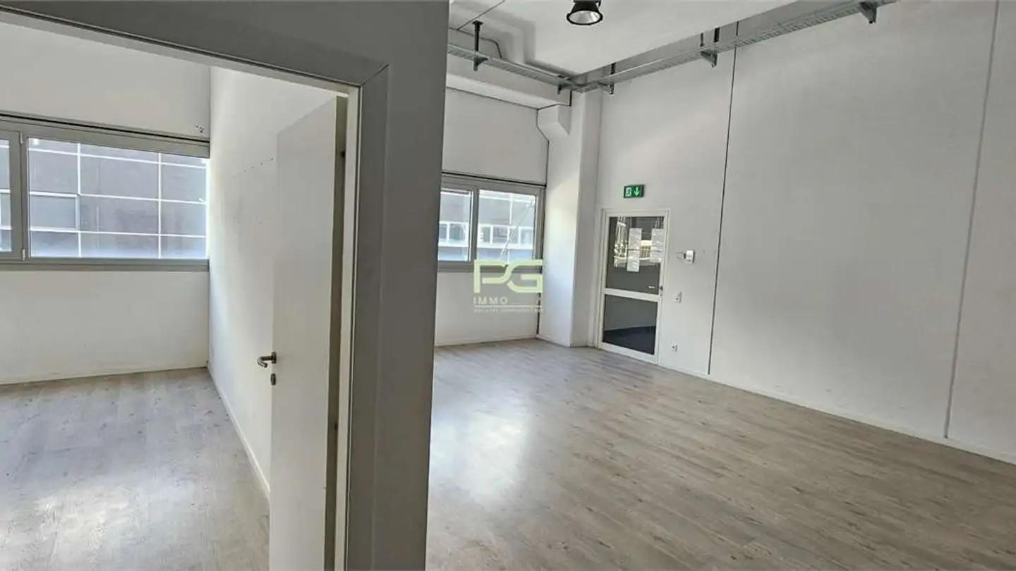 Spazio ufficio in affitto - Via Stazione 18b, 6532 Castione - Foto 3