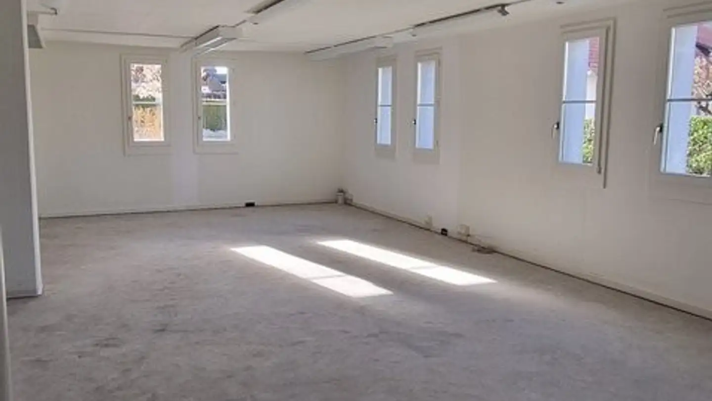 Shop for rent - Dorfstrasse 17, 8906 Bonstetten - Photo 3