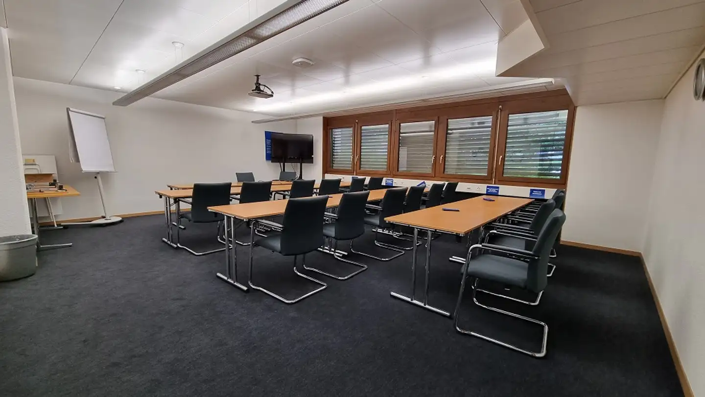 Commercial for rent - Route De Bâle 25, 2800 Delémont