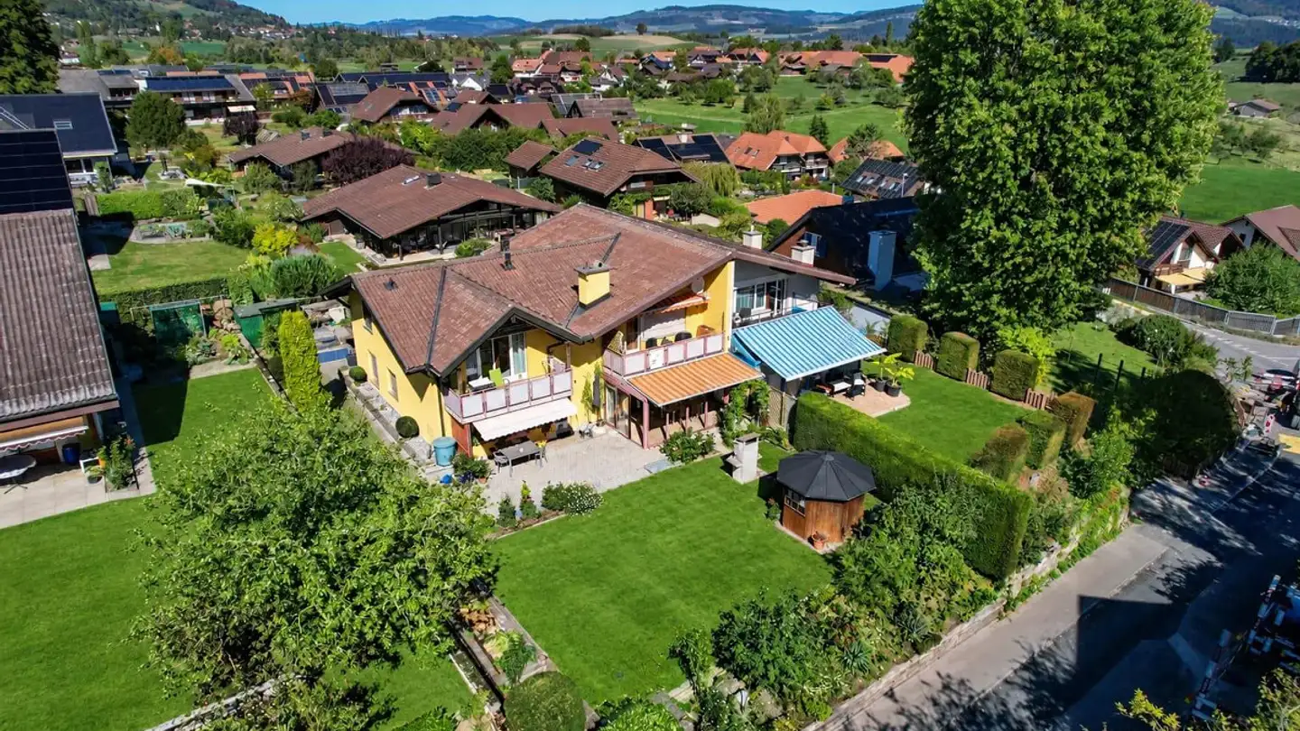 Edificio residenziale in vendita - Hofacker 32, 3116 Kirchdorf BE