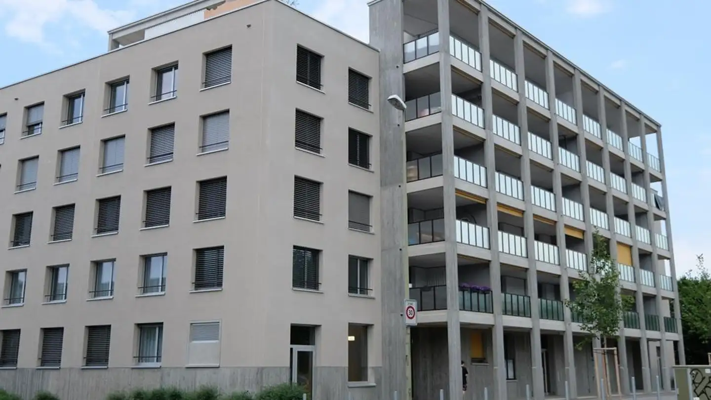 Wohnung mieten - Badenerstrasse 76a, 8952 Schlieren