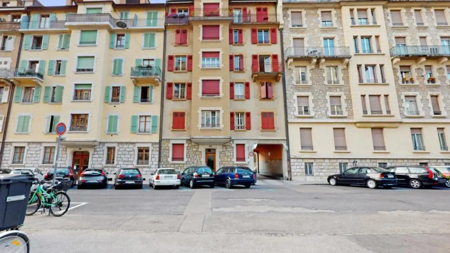 Place de parking extérieure à louer - Rue De L' Orangerie, 1202 Genève