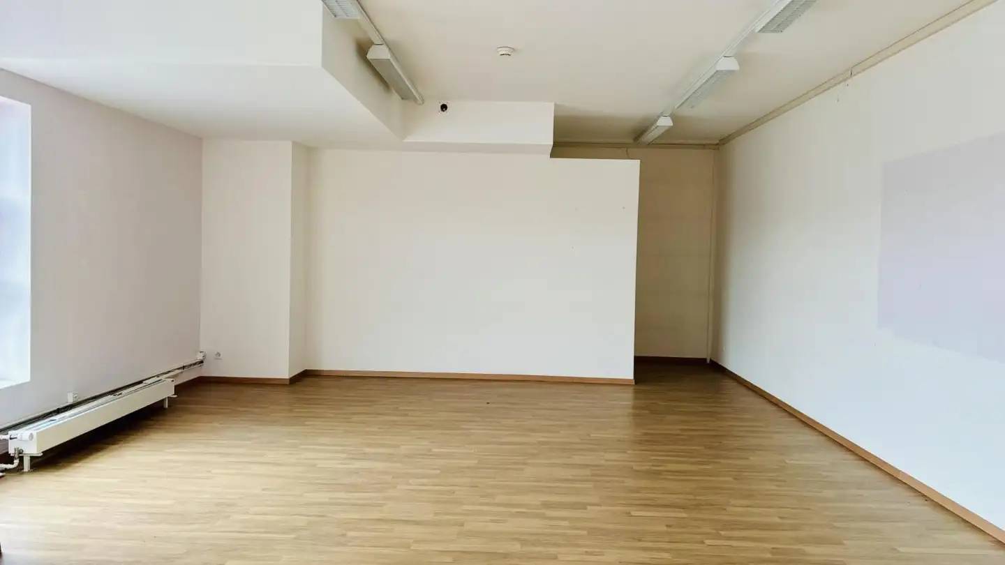 Office space for rent - Route Du Bois-Des-Frères 81, 1219 Le Lignon - Photo 2