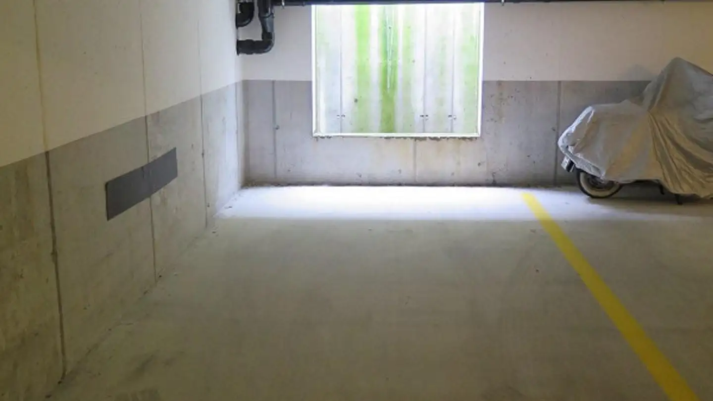 Parcheggio sotterraneo in affitto - Cadonaustrasse 43b, 7000 Chur - Foto 2