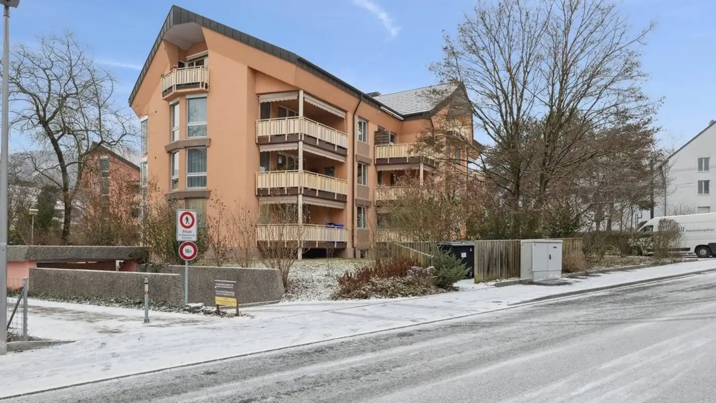 Dachgeschosswohnung mieten - Brachmattstrasse 4a, 4144 Arlesheim