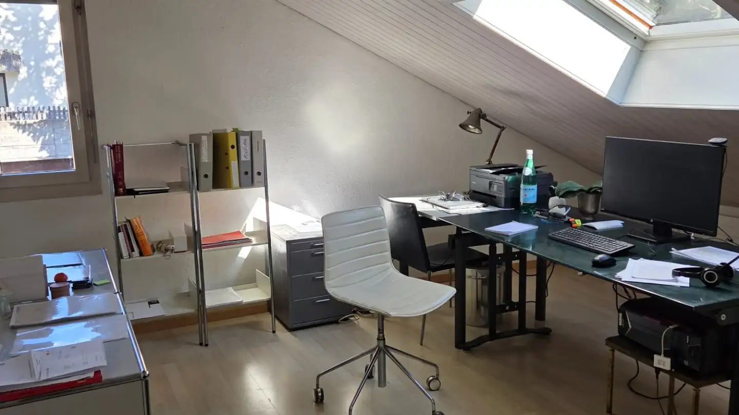 Zimmer mieten - Oberrainweg 1, 8112 Otelfingen - Foto 4