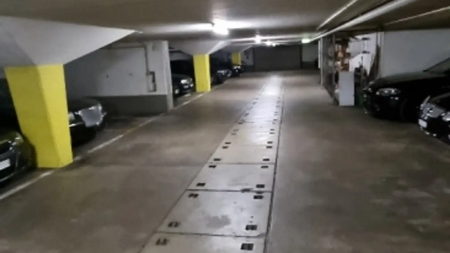 Place de parking souterraine à louer - Bergstrasse 69, 8953 Dietikon - Photo 3