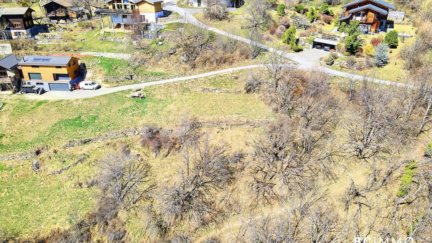 Terrain constructible à vendre - Les Tsablets, 1928 Ravoire