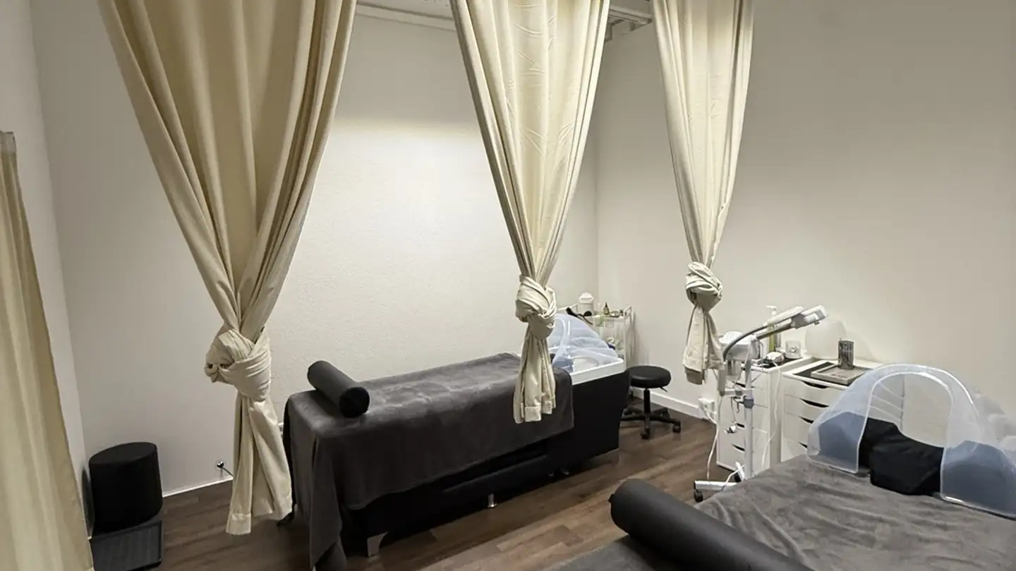 Commerciale in affitto - 8620 Wetzikon ZH - Photo 2