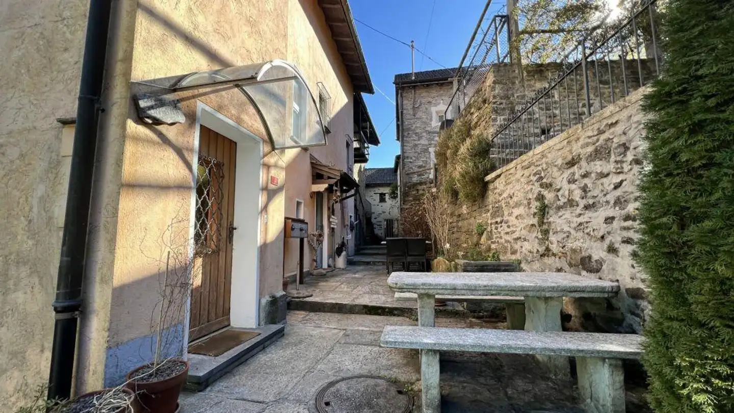 Casa a schiera in vendita - 6646 Contra - Photo 3