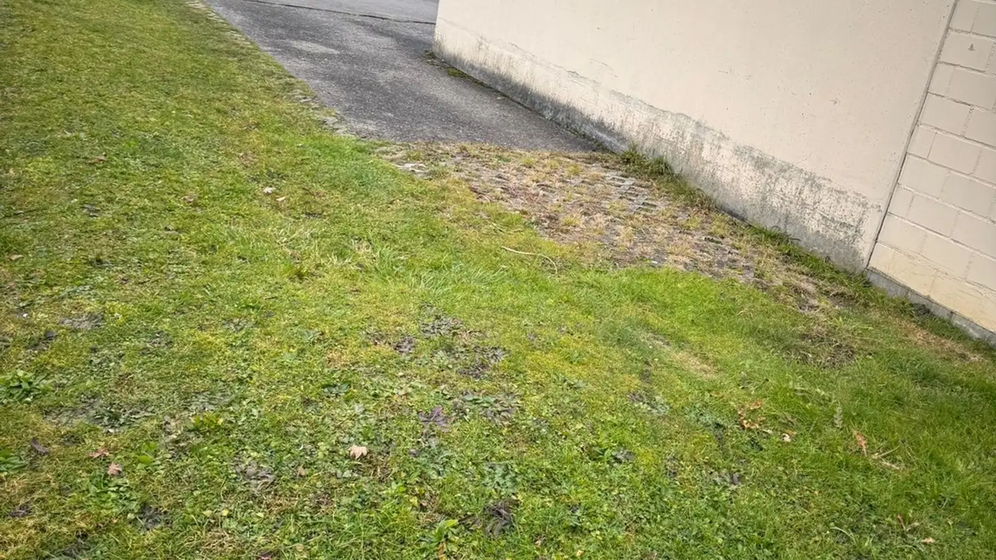 Parkplatz im Freien mieten - Pilatusstrasse 1, 5737 Menziken