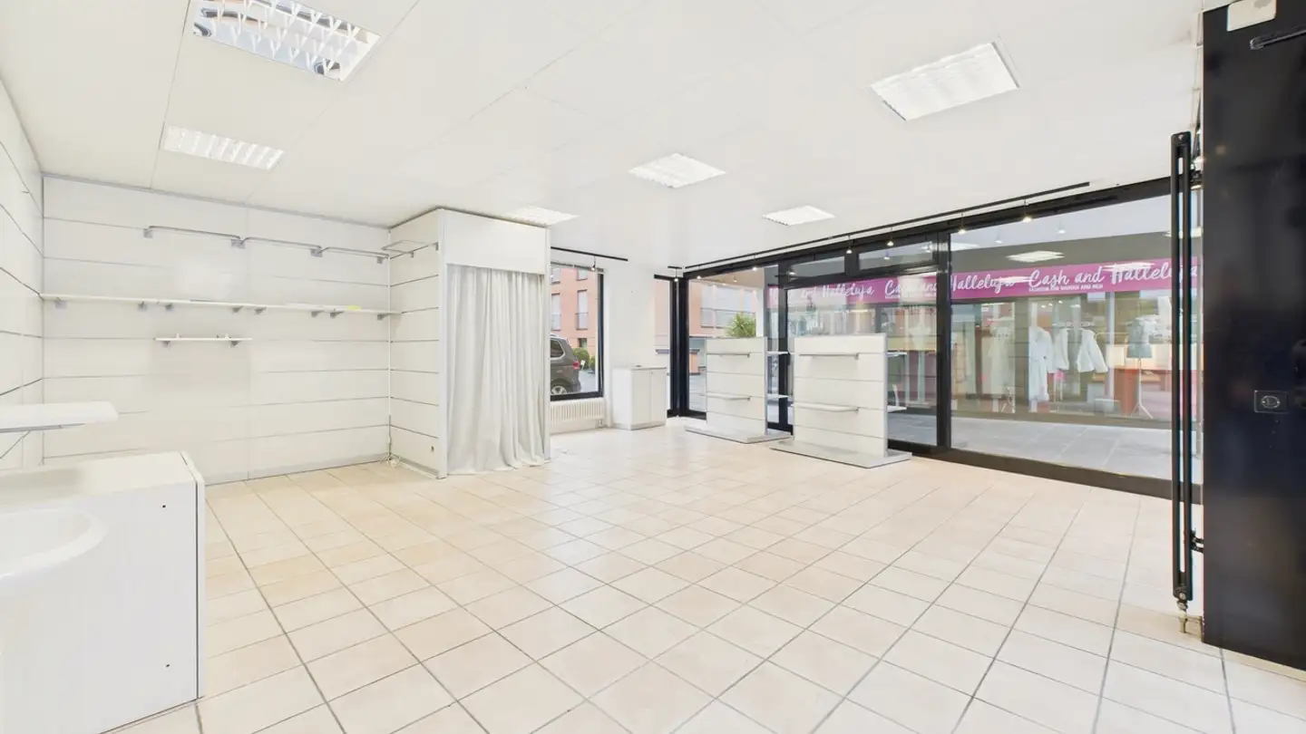 Magasin à vendre - 6612 Ascona