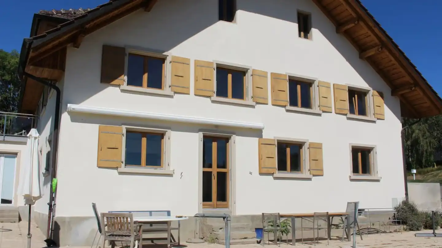 Stepped apartment for rent - 1673 Promasens