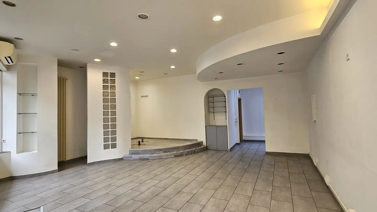 Edificio ad uso misto in vendita - 6830 Chiasso
