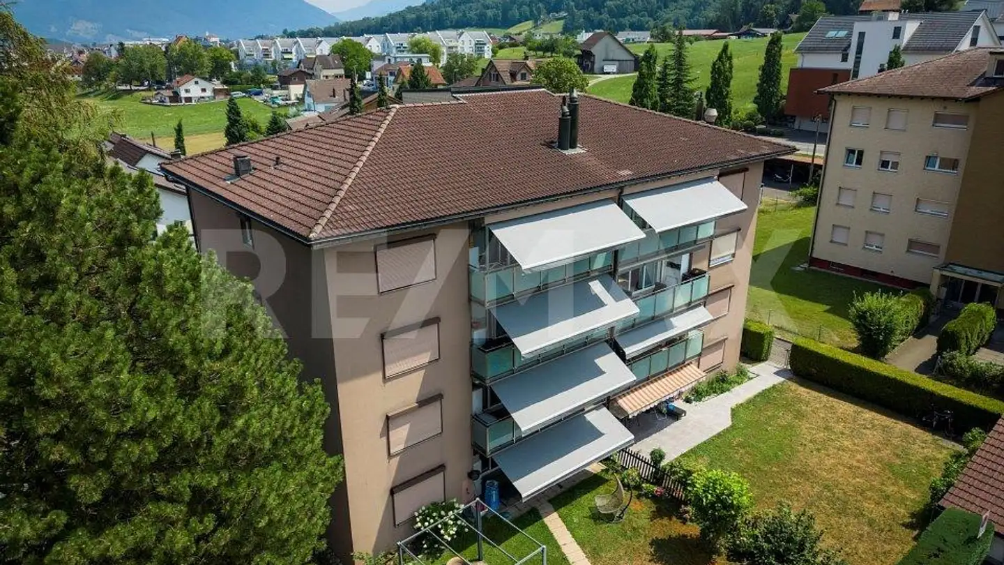 Appartement à vendre - Mürtschenstrasse 10, 8863 Buttikon SZ