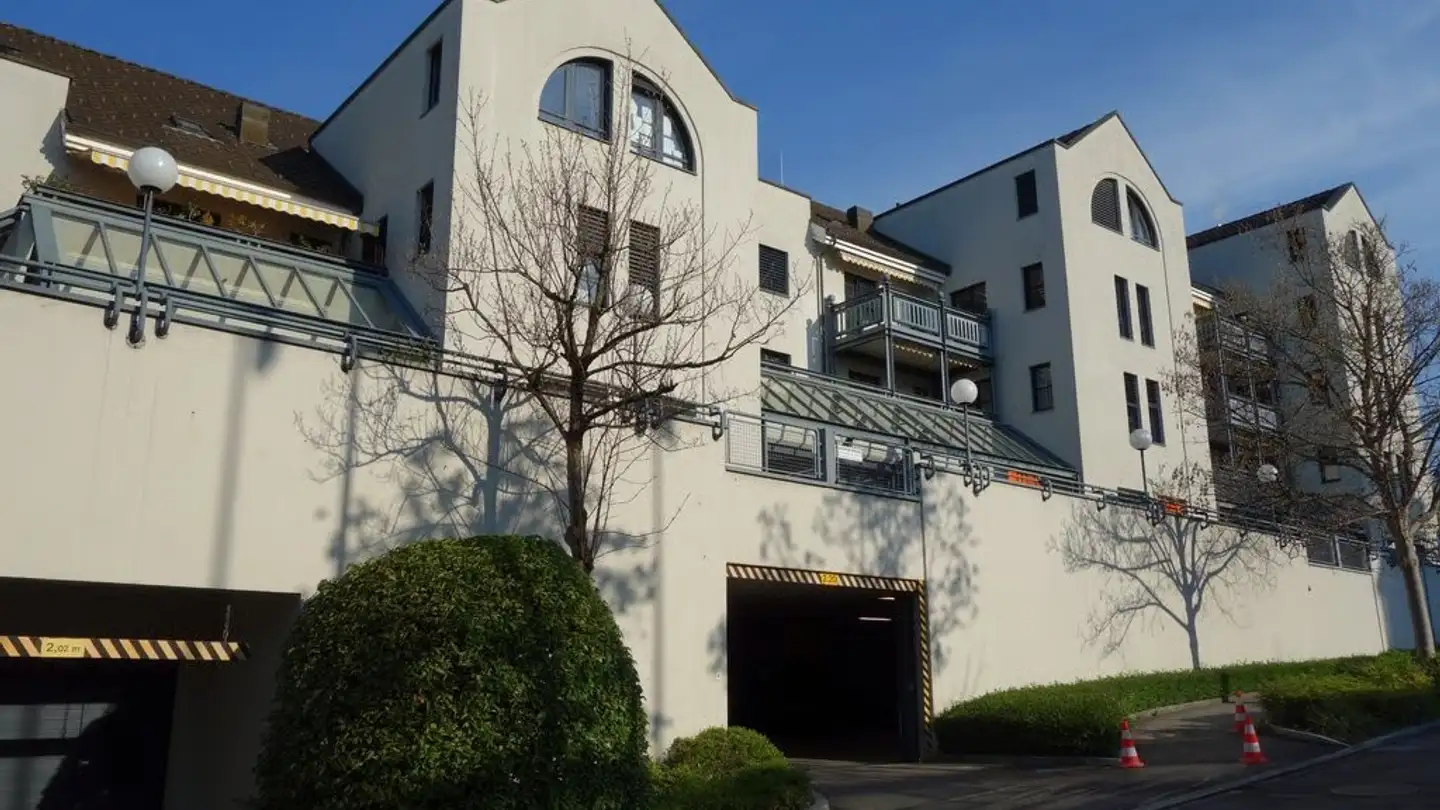 Parcheggio sotterraneo in affitto - Rosengartenstrasse 13, 8706 Meilen