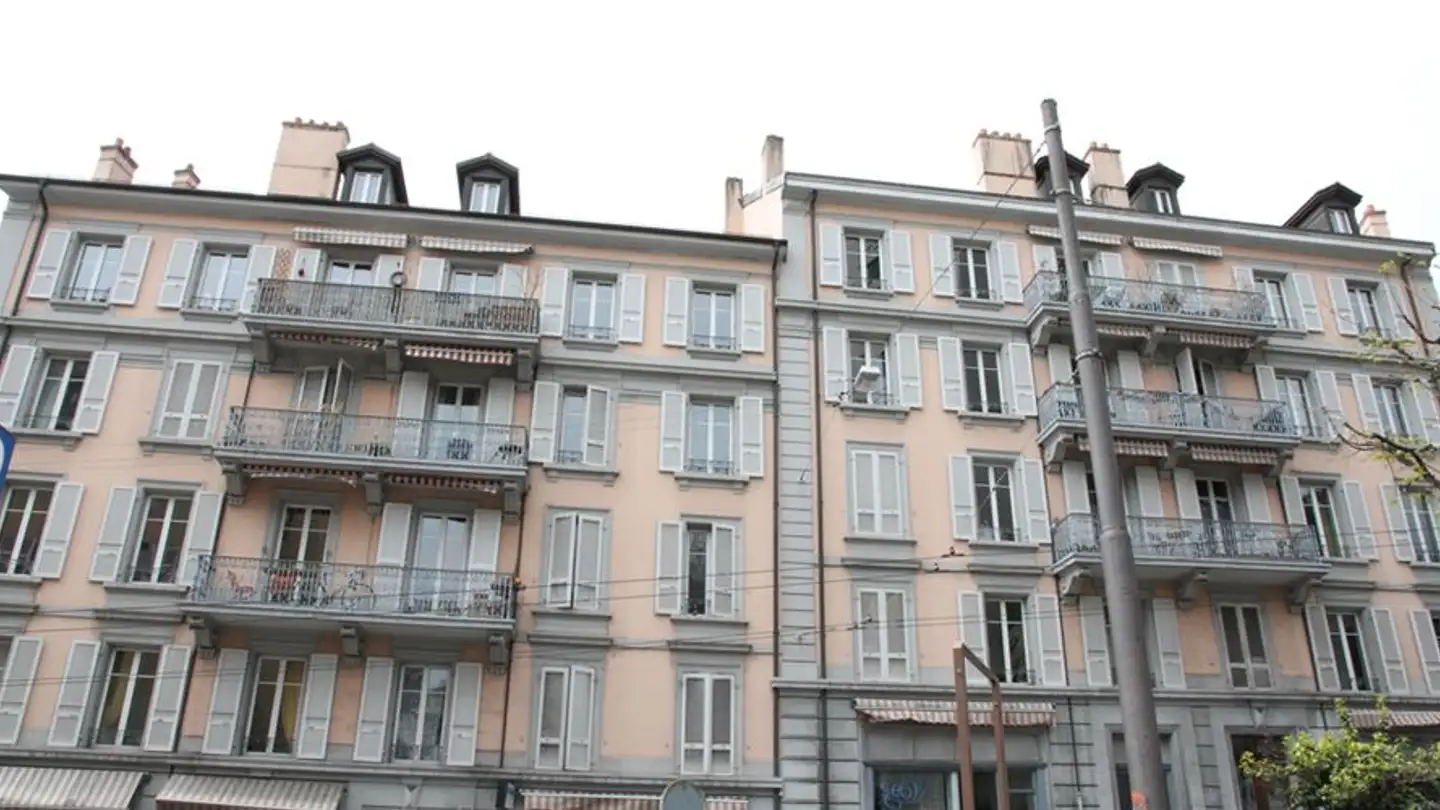 Mixed-use building for rent - Rue Du Valentin 45, 1004 Lausanne