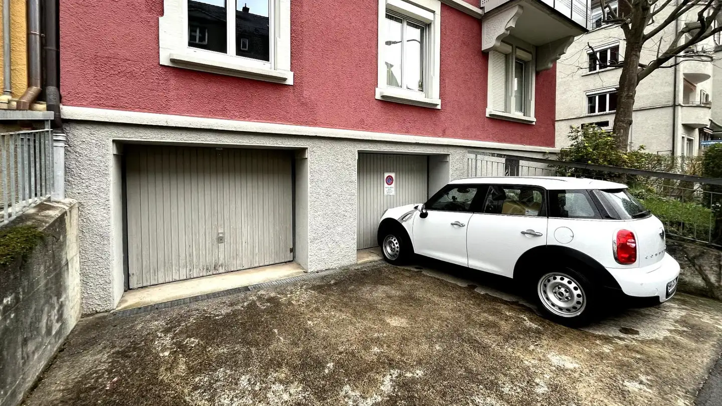Garage singolo in affitto - Corrodistrasse 1, 8037 Zürich