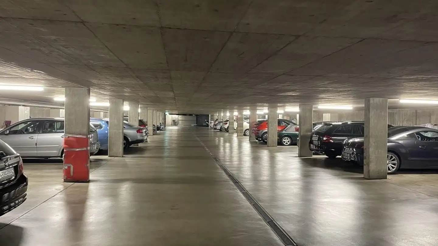 Parcheggio interno per moto in affitto - Herweg 18, 8708 Männedorf - Foto 2