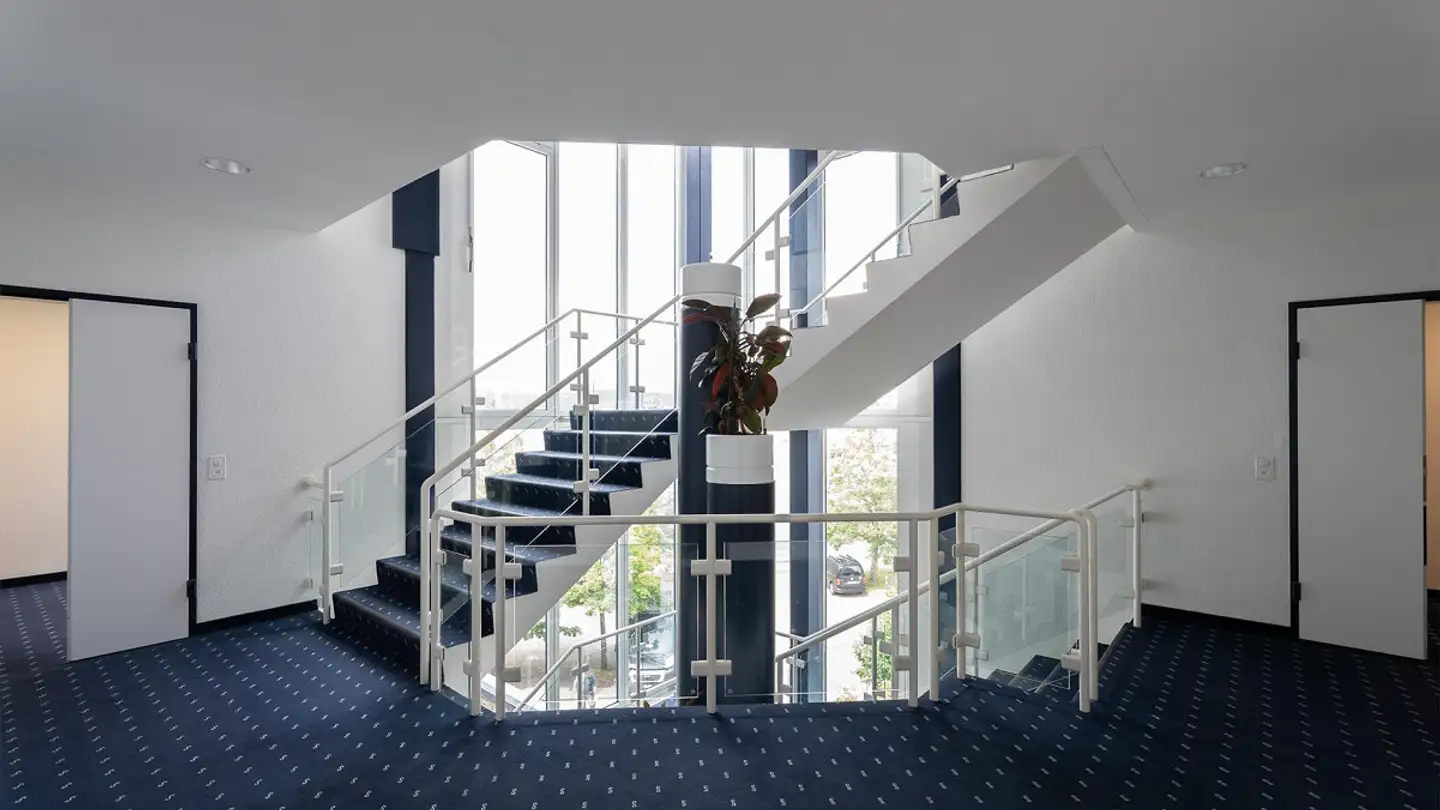 Bürofläche mieten - Ausserfeldstrasse 9, 5036 Oberentfelden - Foto 4