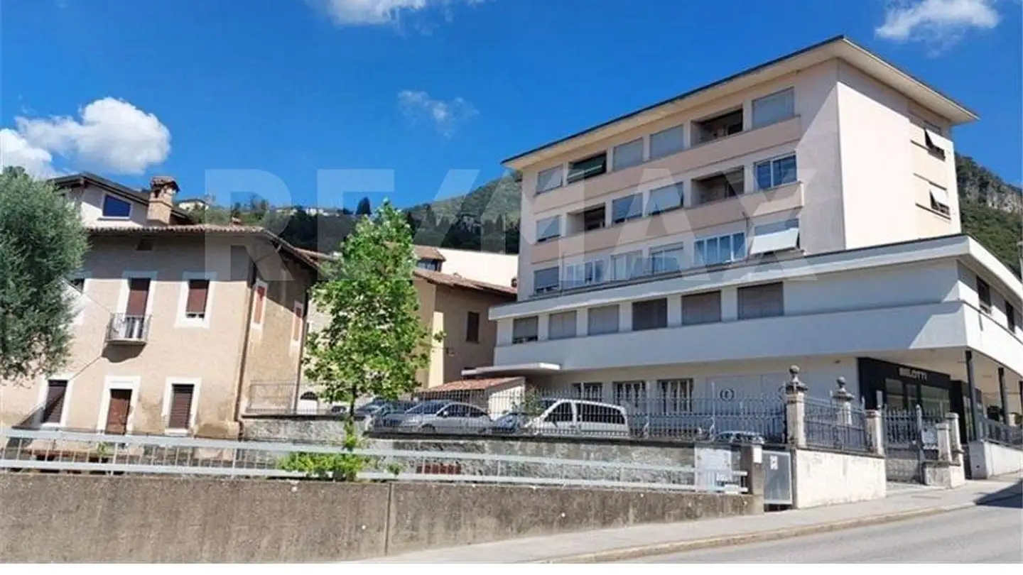 Mehrfamilienhaus kaufen - 6850 Mendrisio