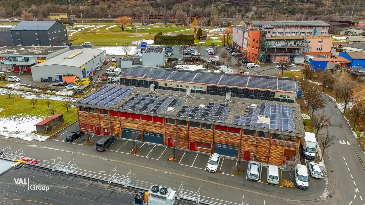 Commercial for rent - Industriestrasse 7, 3900 Gamsen