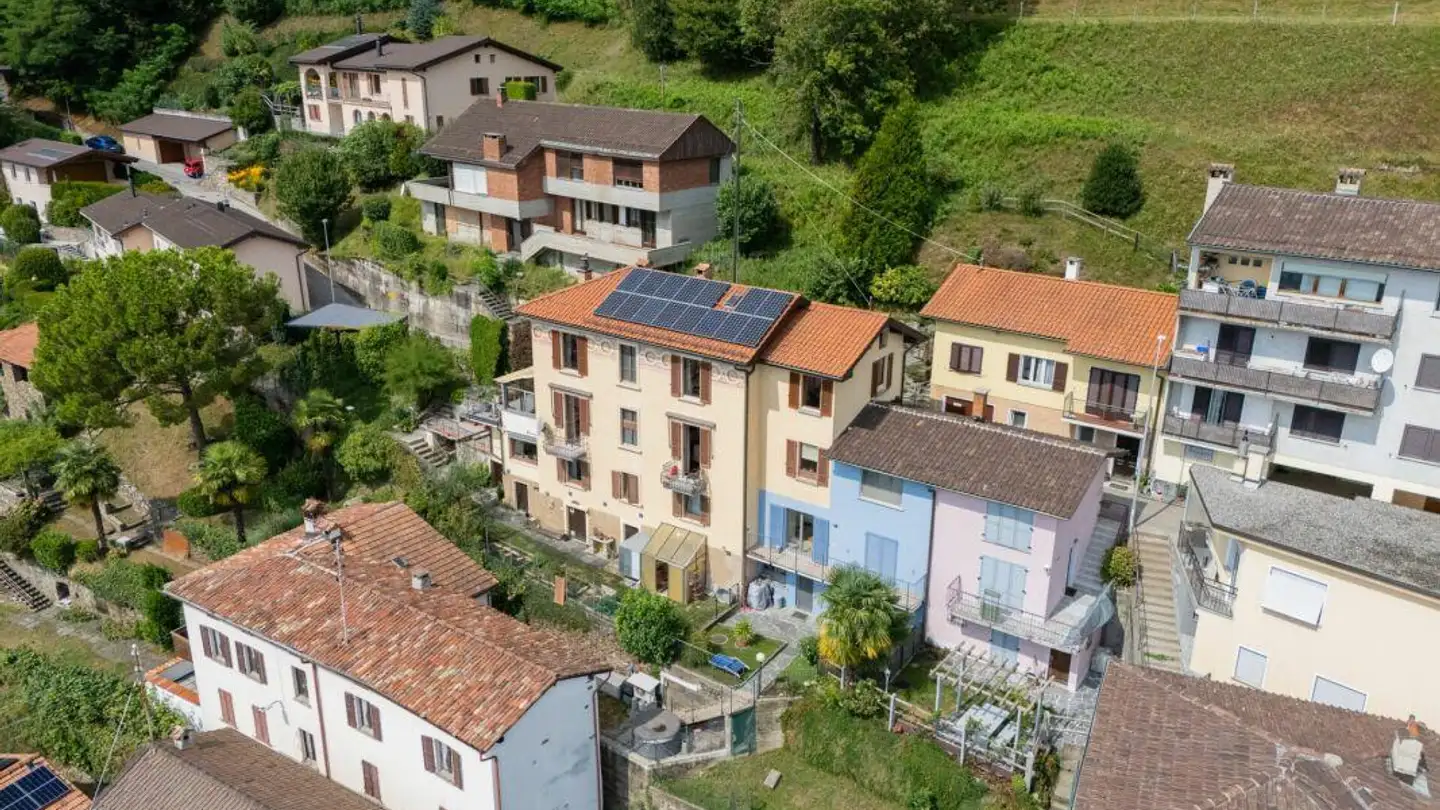 Einfamilienhaus kaufen - Stráda Di Cará, 6936 Cademario