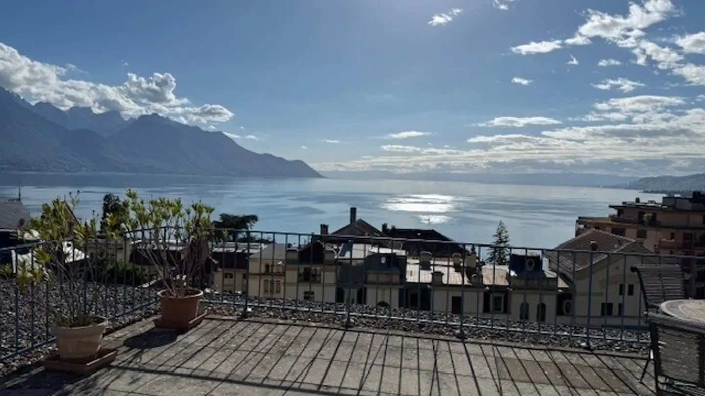 Apartment for rent - Avenue de Collonge 8, 1820 Territet - Photo 2