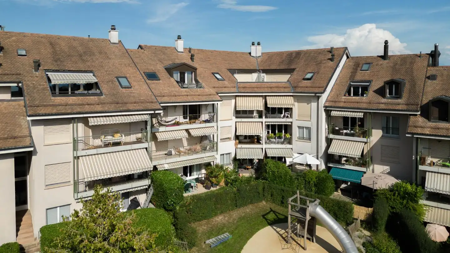 Tiefgaragenstellplatz mieten - 1028 Préverenges
