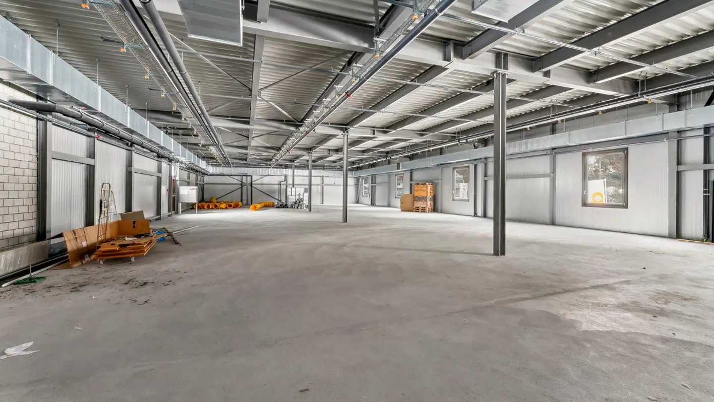 Commercial for rent - Dorfstrasse 2, 7220 Schiers - Photo 4