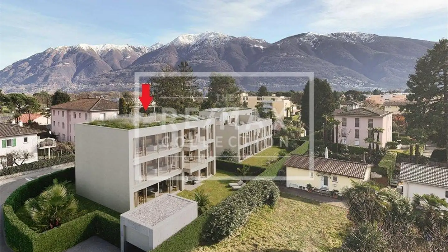 Residential building for sale - 6612 Ascona