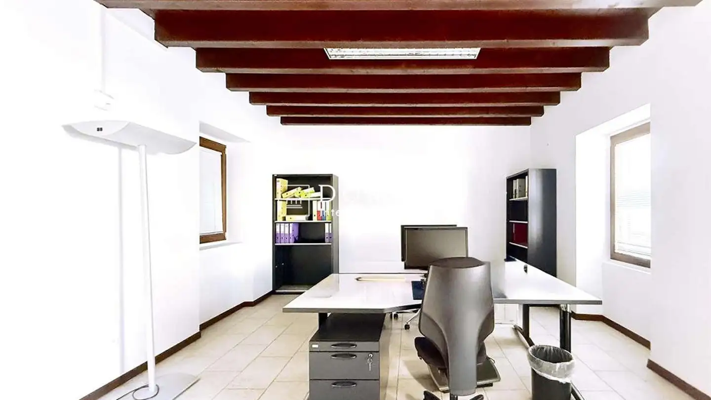 Office space for sale - Via Stand 22a, 6830 Chiasso