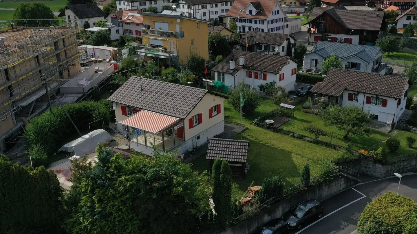 Einfamilienhaus mieten - Gossauerstrasse 43, 8340 Hinwil - Foto 2