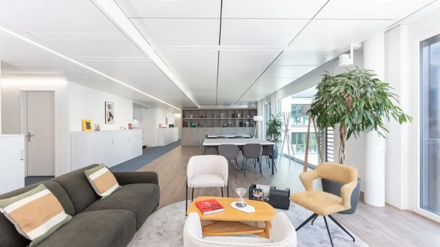 Office space for rent - Baarerstrasse 52, 6300 Zug