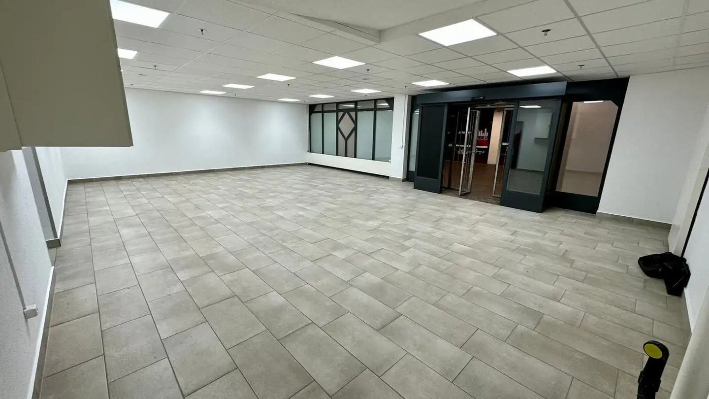 Commercial à louer - Bahnhofquai 2, 4600 Olten