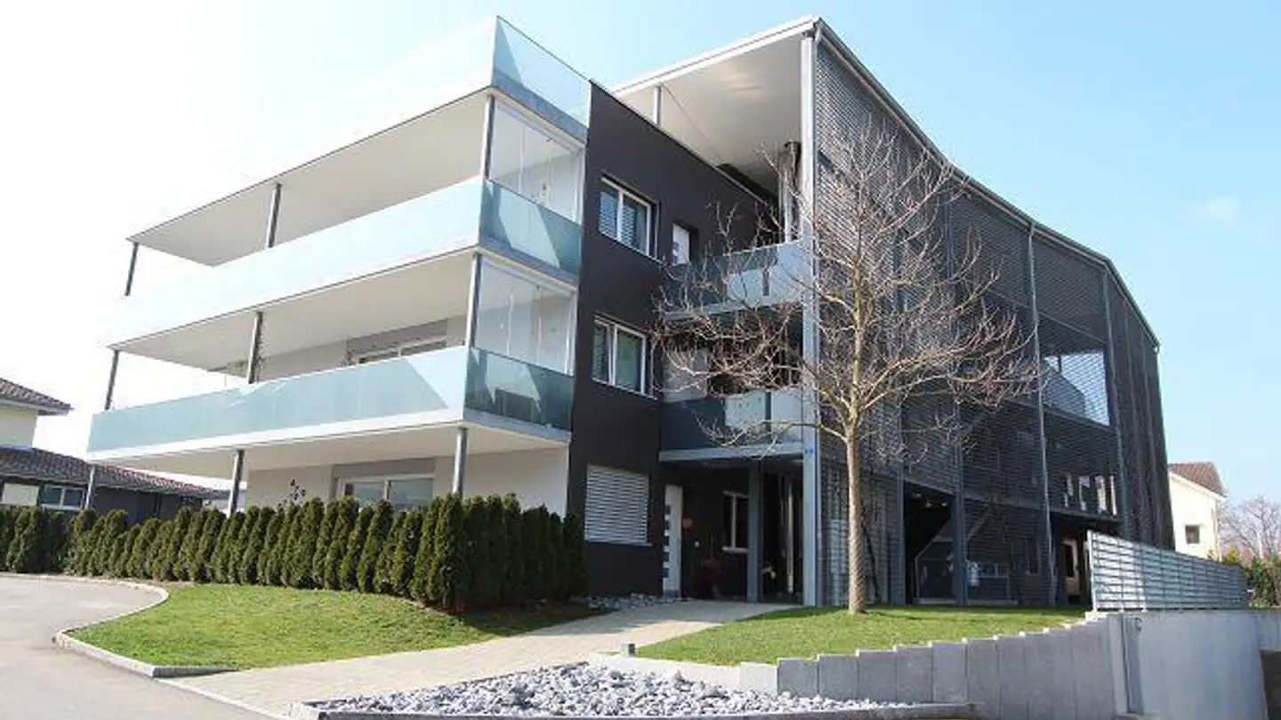 Tiefgaragenstellplatz mieten - Birkenweg 2, 9545 Wängi