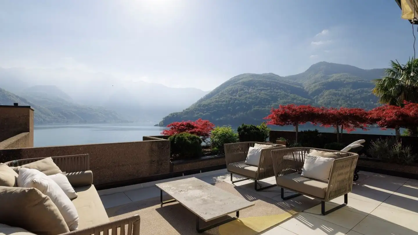 Stepped apartment for sale - Lungolago Giuseppe Motta 154, 6815 Melide