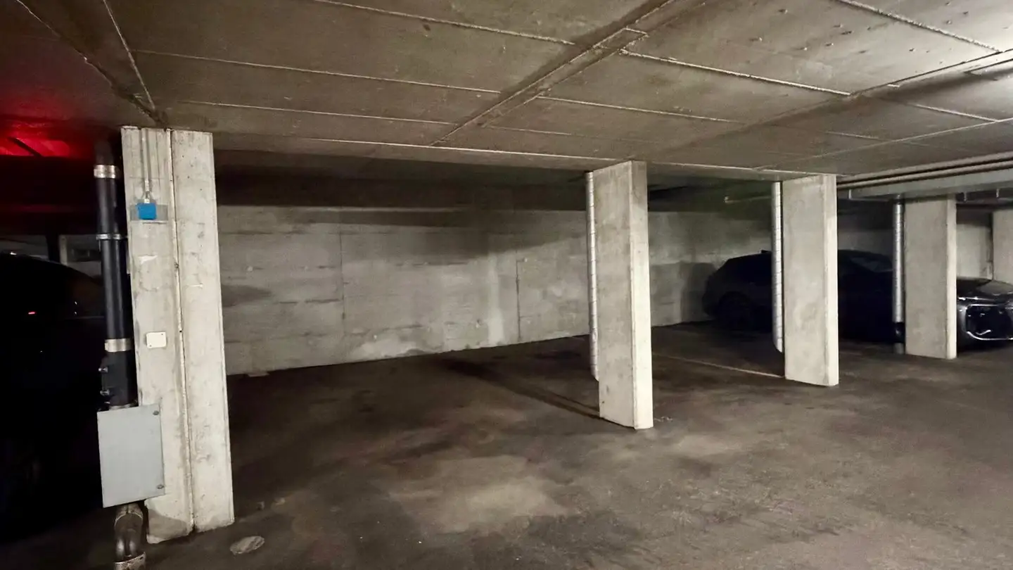 Überdachter Parkplatz mieten - Avenue Du Mont-Blanc 14, 1196 Gland - Foto 4