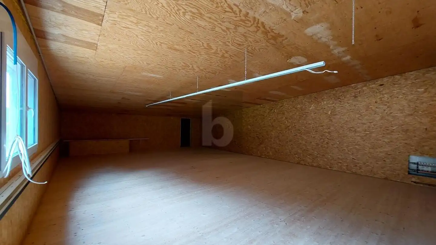 Bureau à louer - 6472 Erstfeld