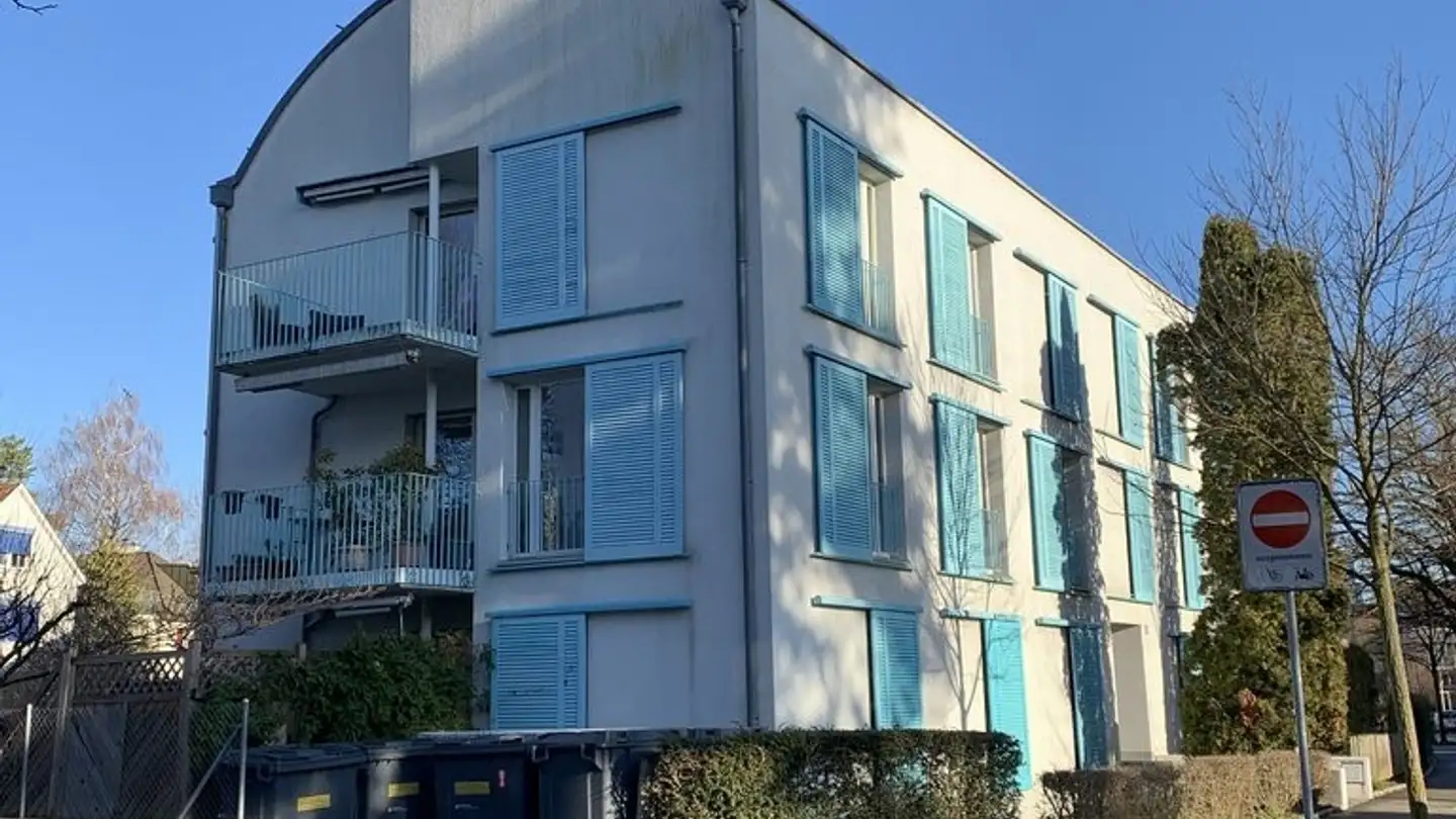 Attic partition for rent - Saumackerstrasse 98, 8048 Zürich