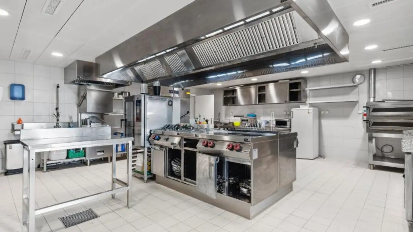 Restaurant for rent - Route des Granges Saint-Martin 22, 1350 Orbe - Photo 3